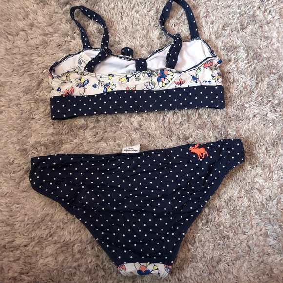 Abercrombie kids swimsuit - Picture 2 of 3